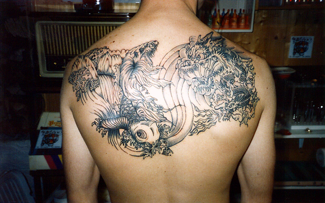 tatuaggio sulla schiena